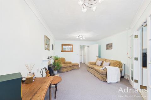 1 bedroom retirement property for sale, Spalding Court, Chelmsford, CM1