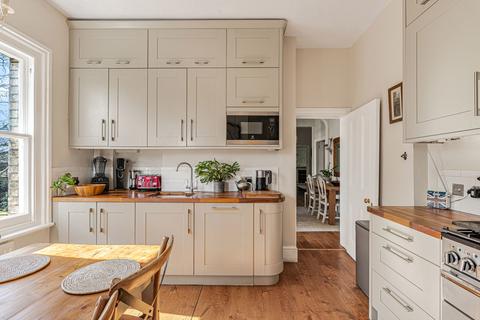 2 bedroom apartment for sale, Shortheath Road, Farnham, Surrey, GU9