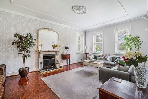 2 bedroom apartment for sale, Shortheath Road, Farnham, Surrey, GU9
