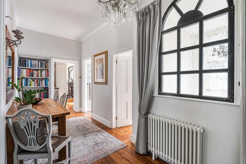 2 bedroom apartment for sale, Shortheath Road, Farnham, Surrey, GU9