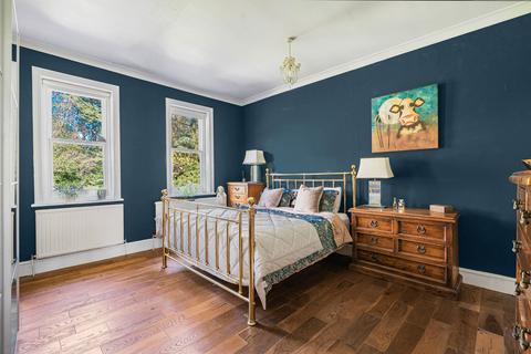 2 bedroom apartment for sale, Shortheath Road, Farnham, Surrey, GU9