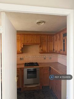 3 bedroom end of terrace house to rent, Discovery Close, Tipton, DY4