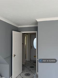 3 bedroom end of terrace house to rent, Discovery Close, Tipton, DY4