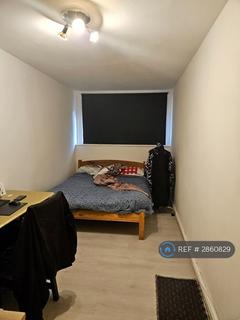 1 bedroom in a flat share to rent, Grange Place, Kilburn, NW6