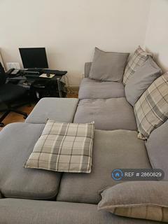 1 bedroom in a flat share to rent, Grange Place, Kilburn, NW6