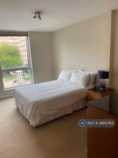 2 bedroom flat to rent, Cherwell House, London, SW17