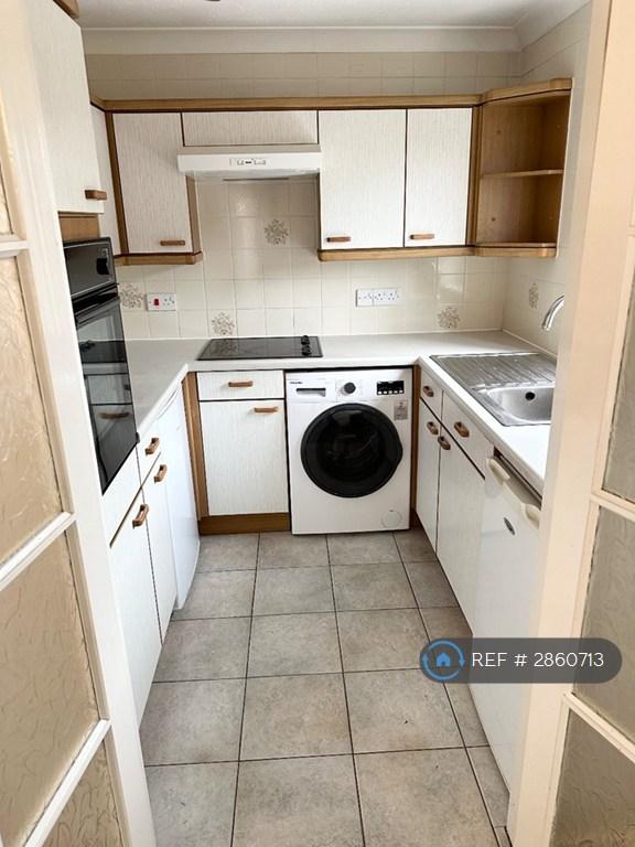 Everything To Hand In Kitchen, Making Life Easier