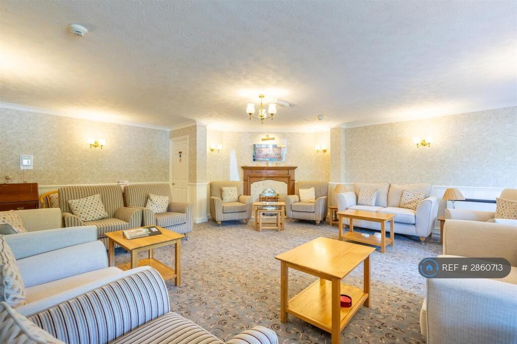 Nice Communal Lounge With Tea/Coffee Facilities