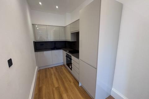 2 bedroom flat to rent, Craigpark Drive, Dennistoun, Glasgow, G31
