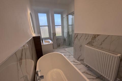 2 bedroom flat to rent, Craigpark Drive, Dennistoun, Glasgow, G31