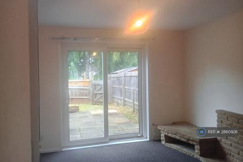3 bedroom terraced house to rent, Foxwell Square, Northampton, NN3