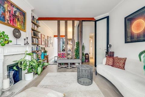 2 bedroom apartment for sale, Constantine Road, London, NW3