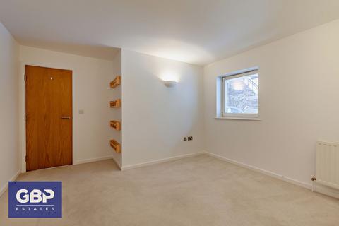 2 bedroom apartment for sale, Kidman Close, The Railstore Kidman Close, RM2