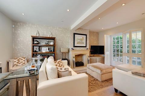 4 bedroom semi-detached house for sale, Cotman Close, London, NW11