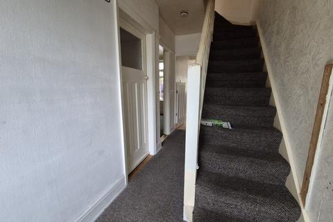 3 bedroom semi-detached house for sale, Inglewood Drive, Hull, HU4 7PX