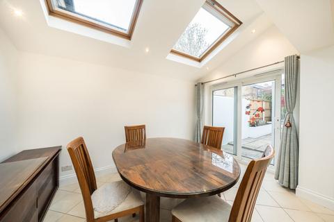 2 bedroom maisonette for sale, Hartfield Crescent, London SW19
