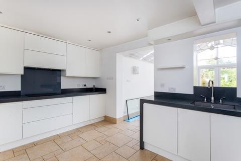 5 bedroom townhouse to rent, Queens Acre Windsor SL4