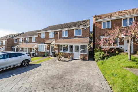 3 bedroom house for sale, Sinclair Way, Dartford, Kent