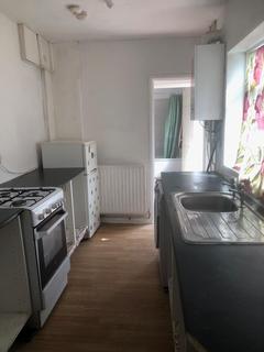 1 bedroom in a house share to rent, Sandbach Road, Stoke-on-Trent ST6
