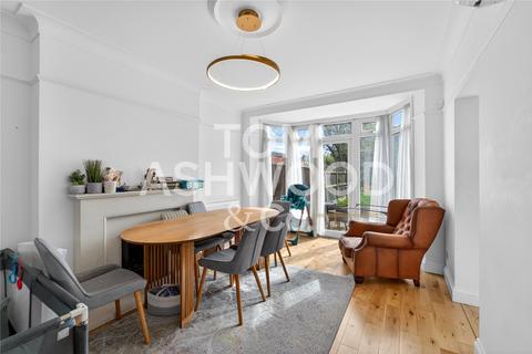 4 bedroom semi-detached house for sale, Darnley Road, Woodford Green, IG8