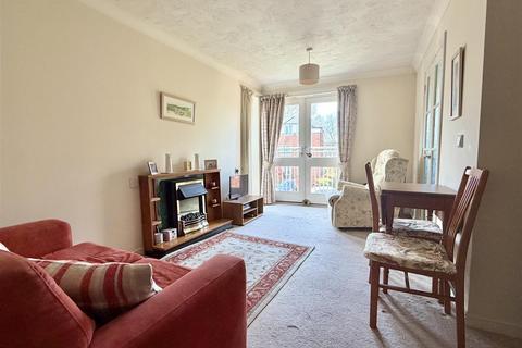 1 bedroom retirement property for sale, Apartment 35, Hazledine Court, Longden Coleham, Shrewsbury SY3 7BS
