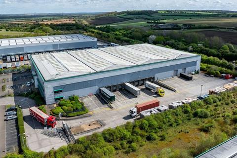 Warehouse to rent, Badgers Rise Bedford MK43 0UT