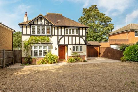 Longdown Lane North, Epsom, KT17