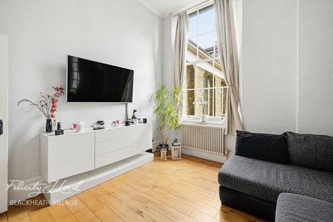 2 bedroom flat for sale, Gilbert Close, London SE18
