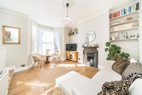1 bedroom flat for sale, Saltoun Road, London SW2