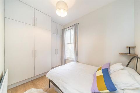 1 bedroom flat for sale, Saltoun Road, London SW2