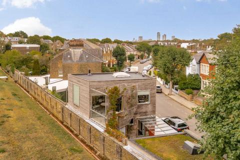 undefined, Ossian Road, London N4