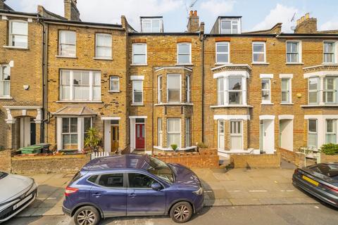2 bedroom flat for sale, Chetwynd Road, London NW5