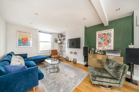 2 bedroom flat for sale, Chetwynd Road, London NW5