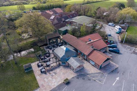 Restaurant for sale, The Bull and Lobster adjacent to Barnhill Hall, Selby Road, Howden, Goole, DN14 7JP