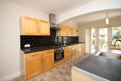 2 bedroom bungalow for sale, Dronsfield Road,  Fleetwood, FY7