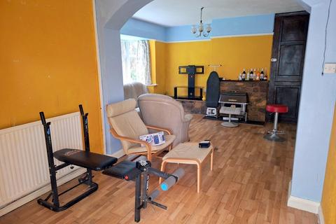 3 bedroom detached house for sale, Kerry Road, Newtown SY16