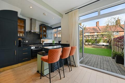 3 bedroom terraced house for sale, Old Oak Common Lane, London, W3 7