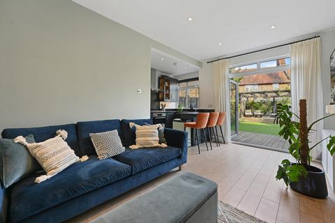 3 bedroom terraced house for sale, Old Oak Common Lane, London, W3 7