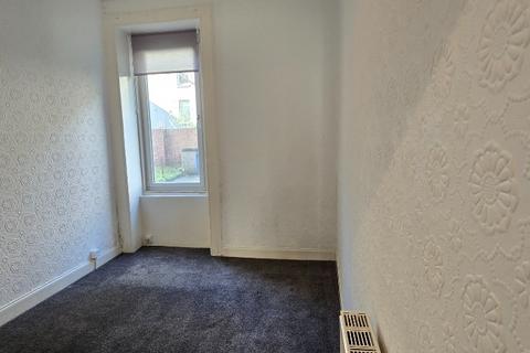 2 bedroom flat to rent, Finlay Drive, Dennistoun, Glasgow, G31