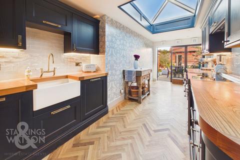 2 bedroom end of terrace house for sale, Norwich Road, Dickleburgh, Diss