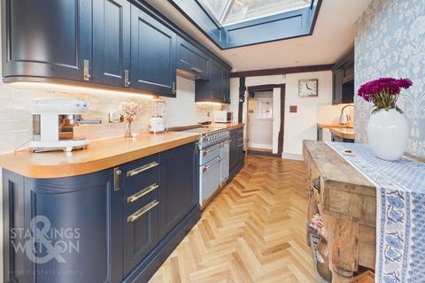 2 bedroom end of terrace house for sale, Norwich Road, Dickleburgh, Diss