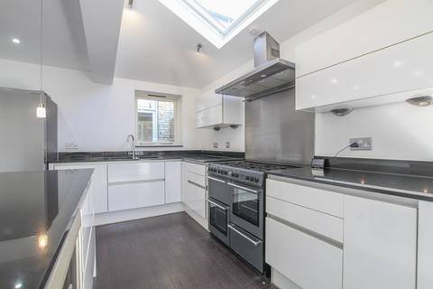 4 bedroom property to rent, Hartington Grove, Cambridge