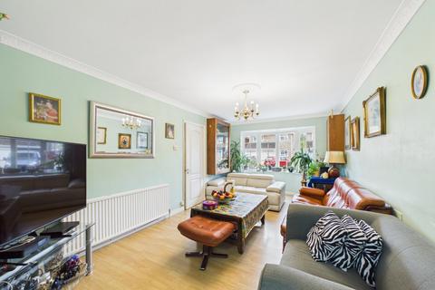 4 bedroom detached house for sale, Ashbury Drive, Blackwater, Camberley, Hampshire, GU17