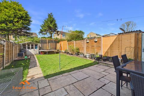 3 bedroom terraced house for sale, Ruskin Avenue, Colne BB8