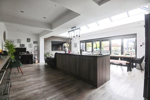 3 bedroom semi-detached house for sale, Bentley Road, Birmingham