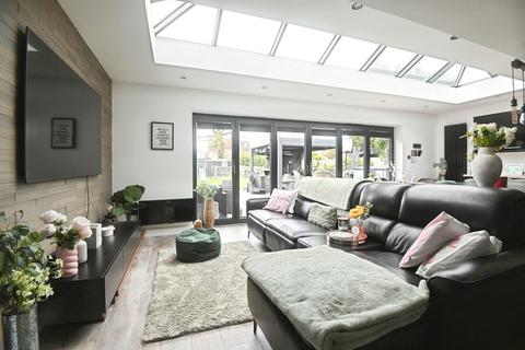 3 bedroom semi-detached house for sale, Bentley Road, Birmingham
