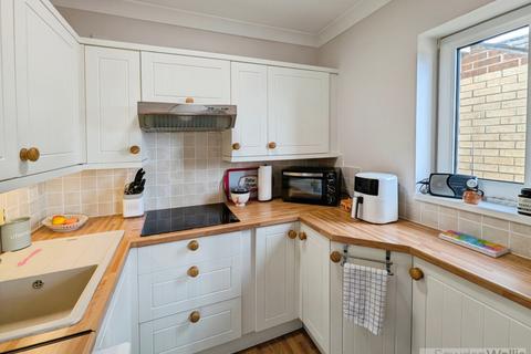 1 bedroom apartment for sale, Newcomb Court, Stamford, Lincs