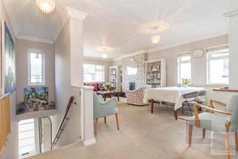2 bedroom flat for sale, Bracondale Court, Norwich NR1