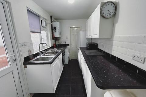 3 bedroom house to rent, Tile Hill Lane, Coventry, CV4