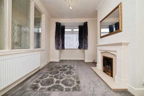 3 bedroom end of terrace house for sale, Queensgate Street, HULL